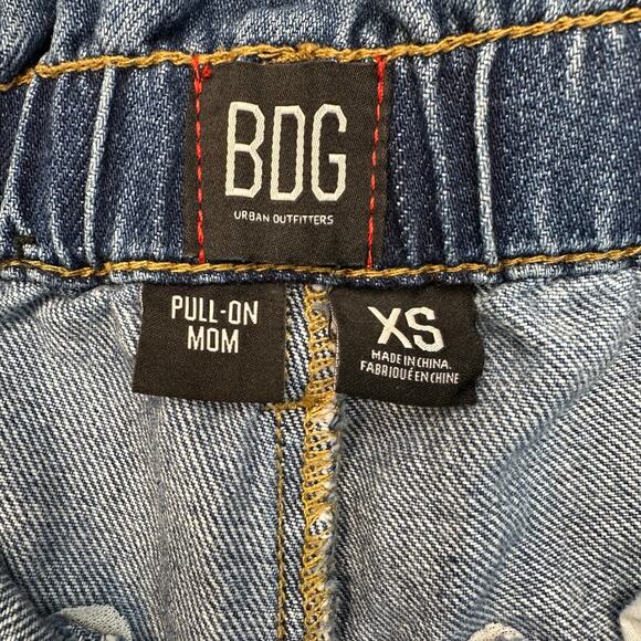 BDG Urban Outfitters Pull-On Mom Shorts Denim Size XS - Picture 3 of 5